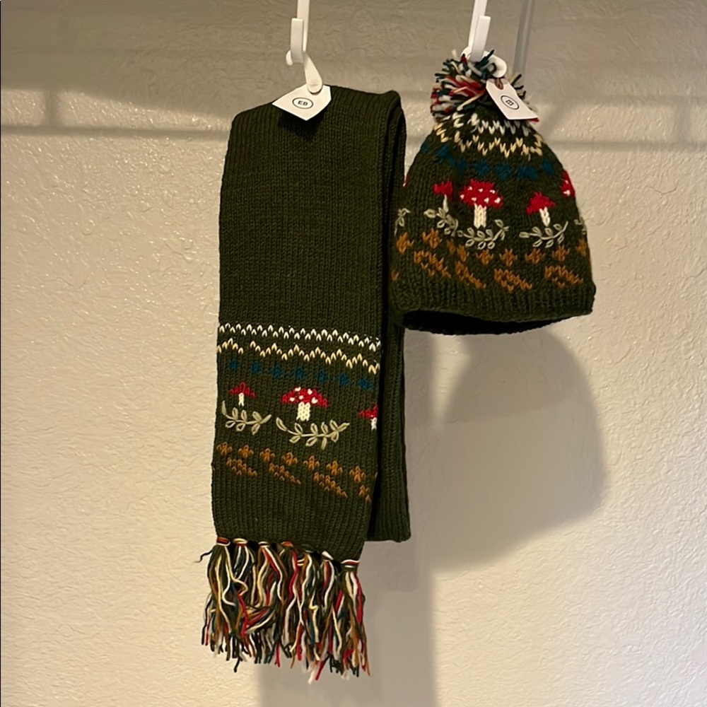 EARTHBOUND Forest Green Knit Scarf and Hat Set